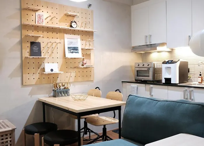 Studioretreat Near Mrt , Edsa Bus Station & East Ave Manila