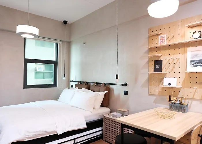 Studioretreat Near Mrt , Edsa Bus Station & East Ave
